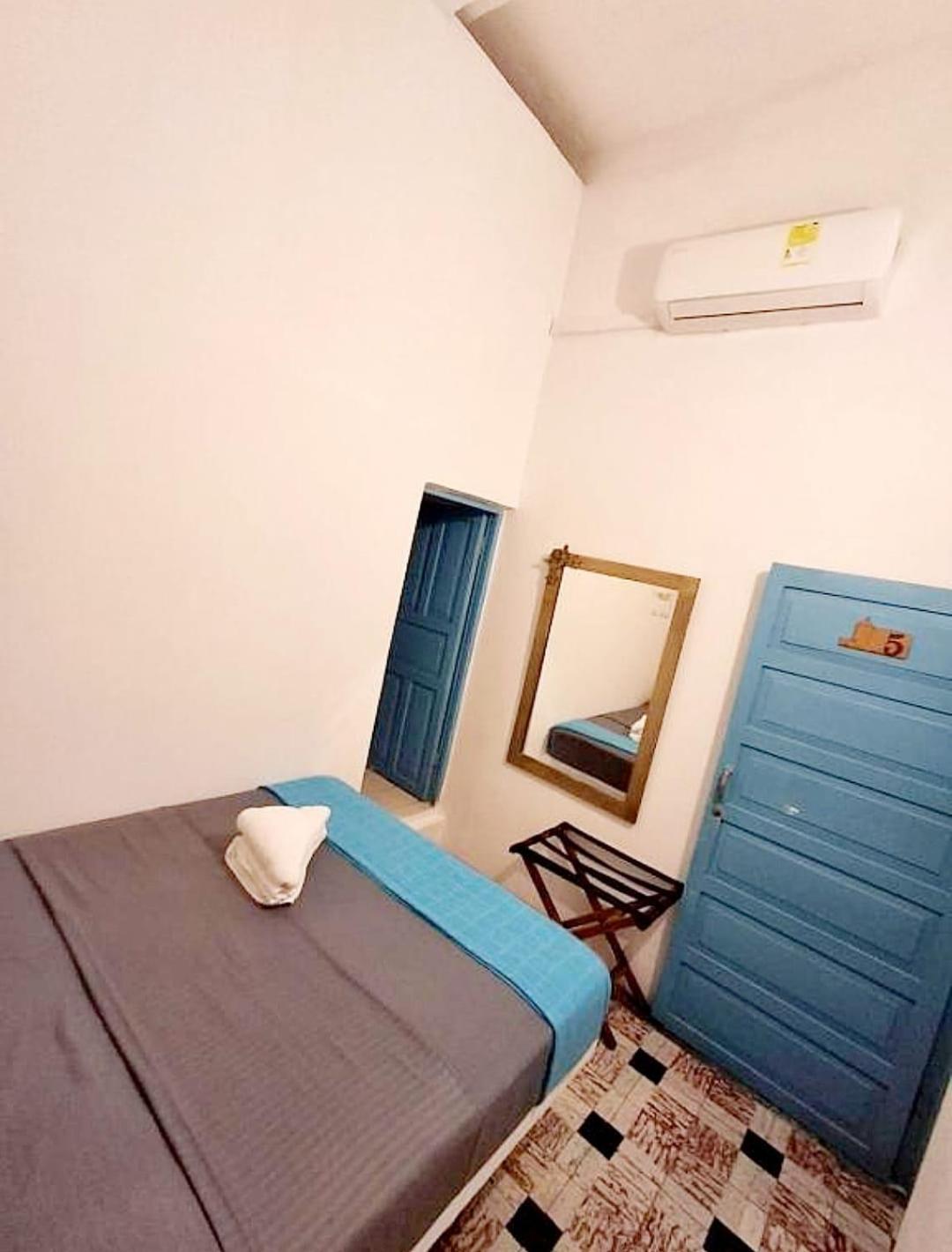 Hostal 1811 Картахена Экстерьер фото